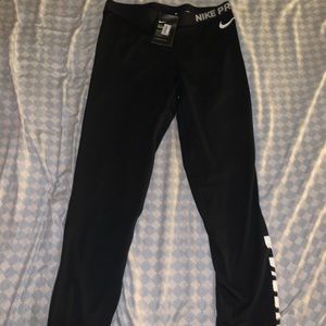 NWT! Women’s Nike Pro Warm Leggings